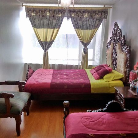 Escocie - Quito Hotel Екстериор снимка