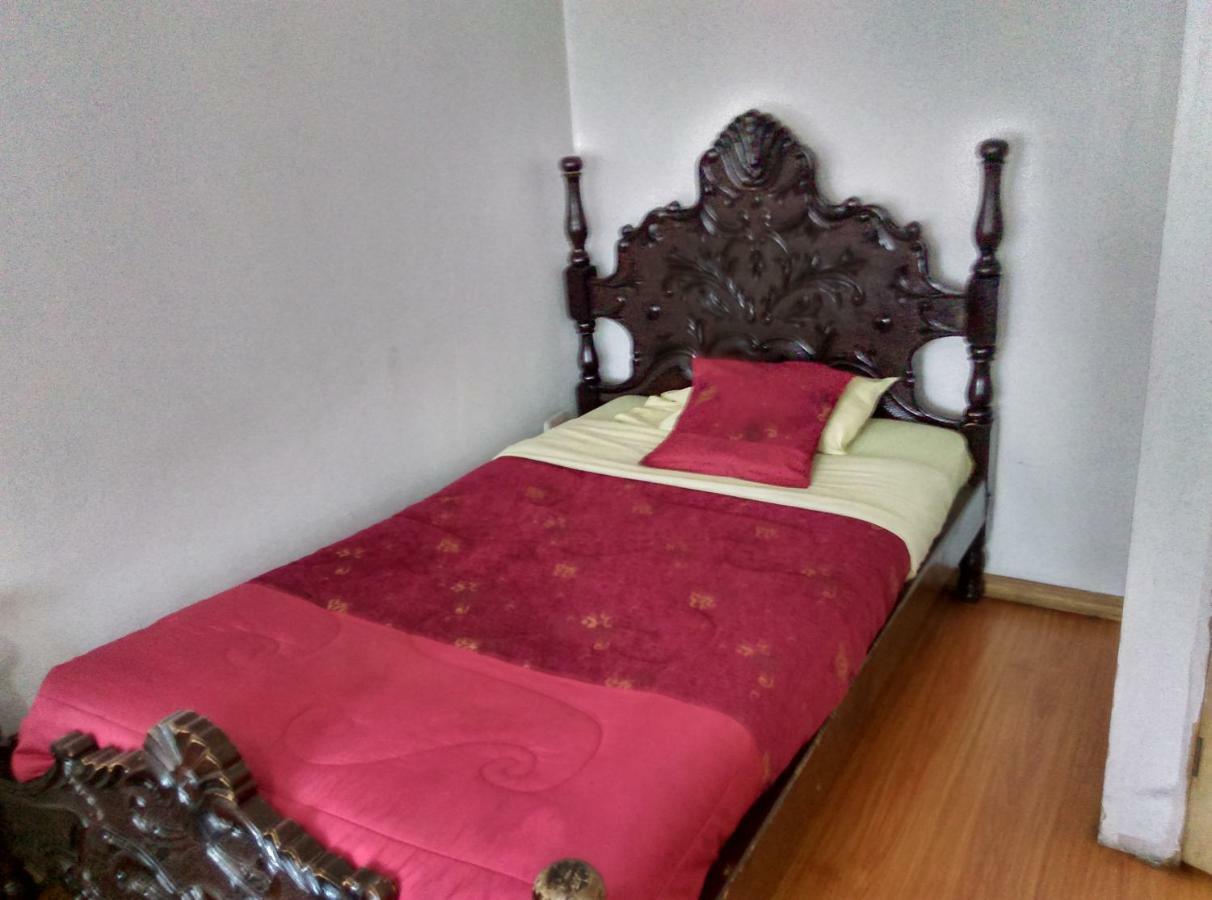 Escocie - Quito Hotel Екстериор снимка
